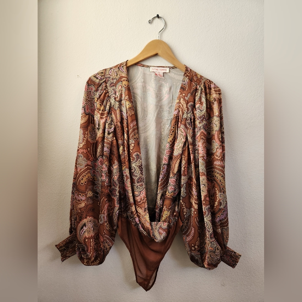 Flying Tomato Women's Surplice Bodysuit Paisley Vintage Inspired Brown Small NWT